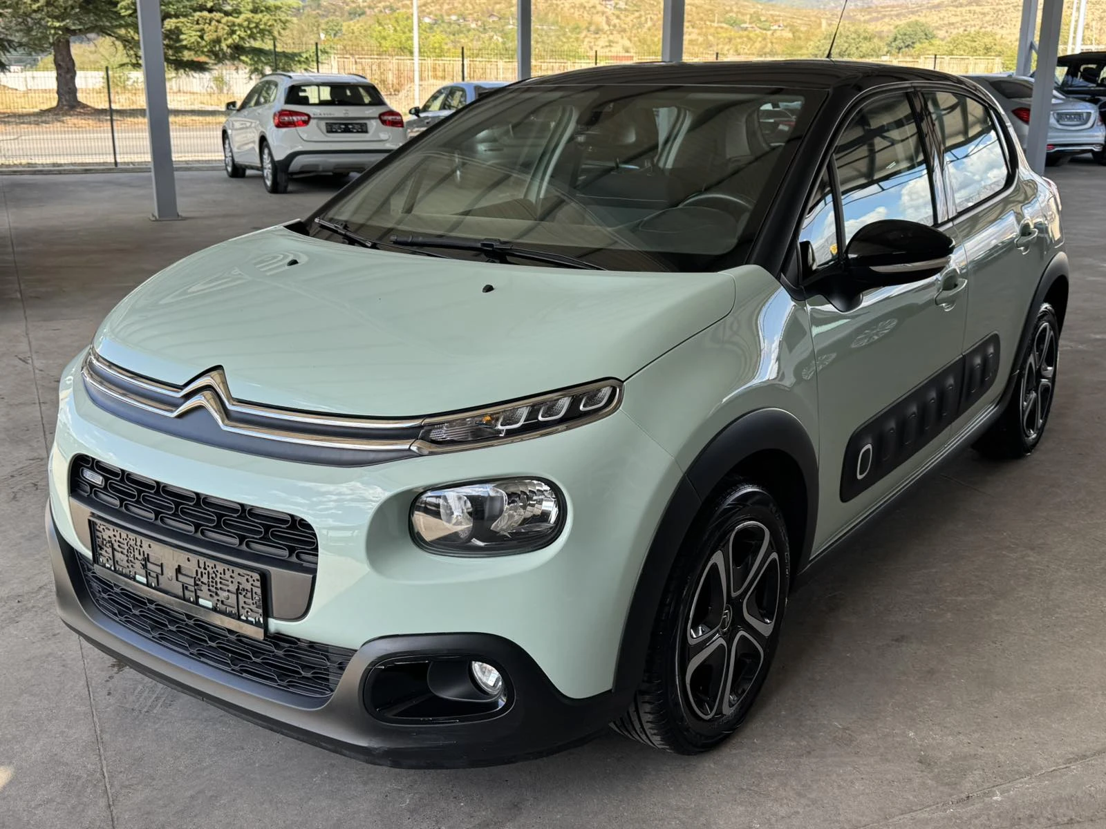 Citroen C3 PURETECH* 82ps* GAS* LED* НАВИ* КАМЕРА* | Auto.bg — изображение 1 Citroen C3 PURETECH* 82ps* GAS* LED* НАВИ* КАМЕРА* | Auto.bg — изображение 1