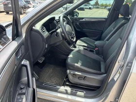VW Tiguan Comfortline R-Line Black Edition * CARFAX | Auto.bg — изображение 7 VW Tiguan Comfortline R-Line Black Edition * CARFAX | Auto.bg — изображение 7