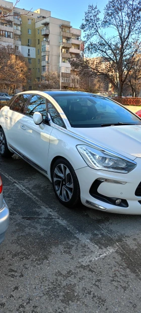 Citroen DS5 2.0HDi Алкантара Кейлесс Бяла Перла - 8100 € / 15842.22 лв. - 40451293 3 | Car24.bg Citroen DS5 2.0HDi Алкантара Кейлесс Бяла Перла - 8100 € / 15842.22 лв. - 40451293 3