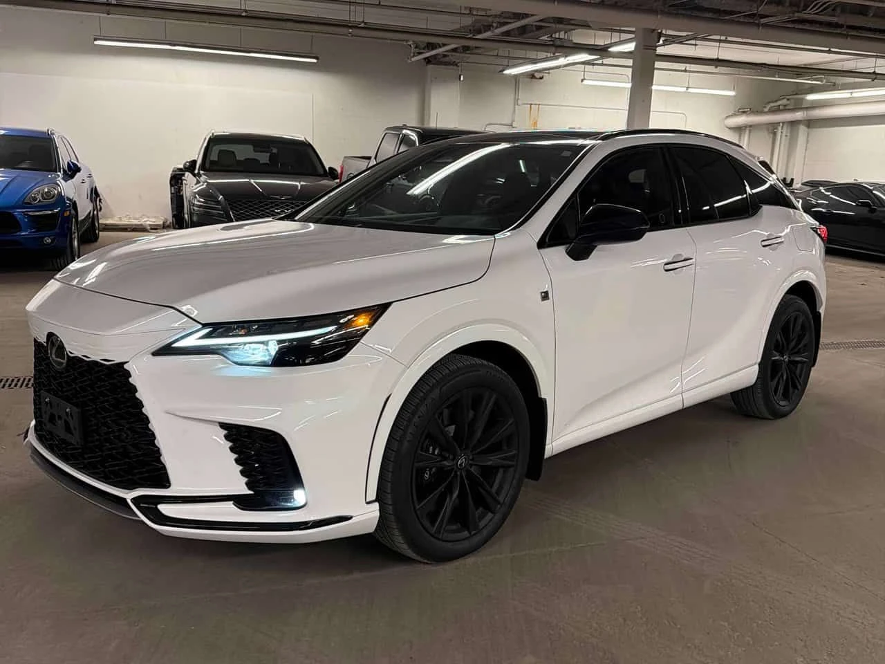 Lexus RX 500h F-Sport 2 CARFAX | Auto.bg — изображение 1 Lexus RX 500h F-Sport 2 CARFAX | Auto.bg — изображение 1