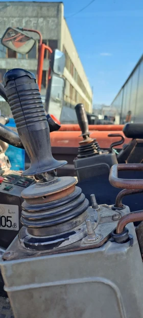 Телескопични товарачи Manitou MRT2150 | Auto.bg — изображение 9 Телескопични товарачи Manitou MRT2150 | Auto.bg — изображение 9