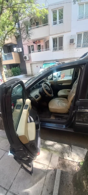 Lancia Phedra Ван | Auto.bg — изображение 3 Lancia Phedra Ван | Auto.bg — изображение 3