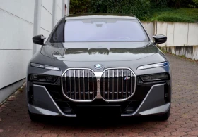 BMW i7 M70/xDrive/M PRO/360/SKY/TV/ICONIC GLOW/B&WDIAMOND - 86980 € - 67669658 2 | Car24.bg BMW i7 M70/xDrive/M PRO/360/SKY/TV/ICONIC GLOW/B&WDIAMOND - 86980 € - 67669658 2