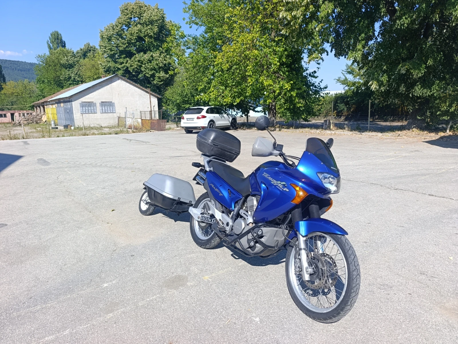 Honda Xlv undefined | Auto.bg — изображение 1 Honda Xlv undefined | Auto.bg — изображение 1