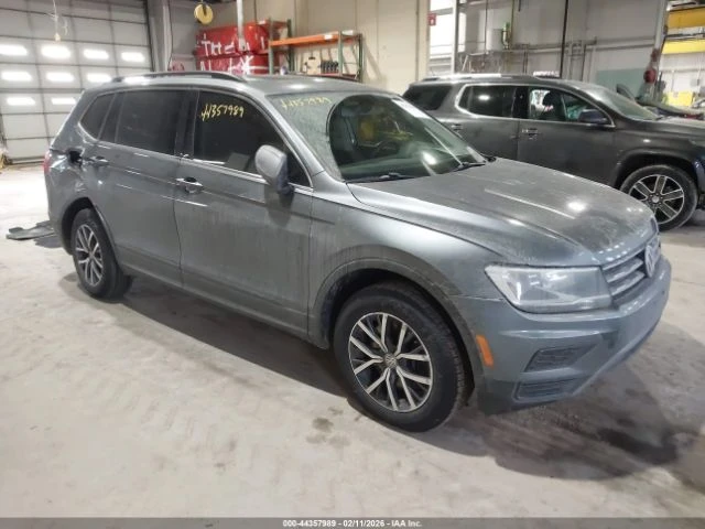 VW Tiguan * KEYLESS* КОЖА* КАМЕРА* ПОДГРЕВ* ПАНО* - 10400 € / 20340.63 лв. - 12038231 1 | Car24.bg VW Tiguan * KEYLESS* КОЖА* КАМЕРА* ПОДГРЕВ* ПАНО* - 10400 € / 20340.63 лв. - 12038231 1