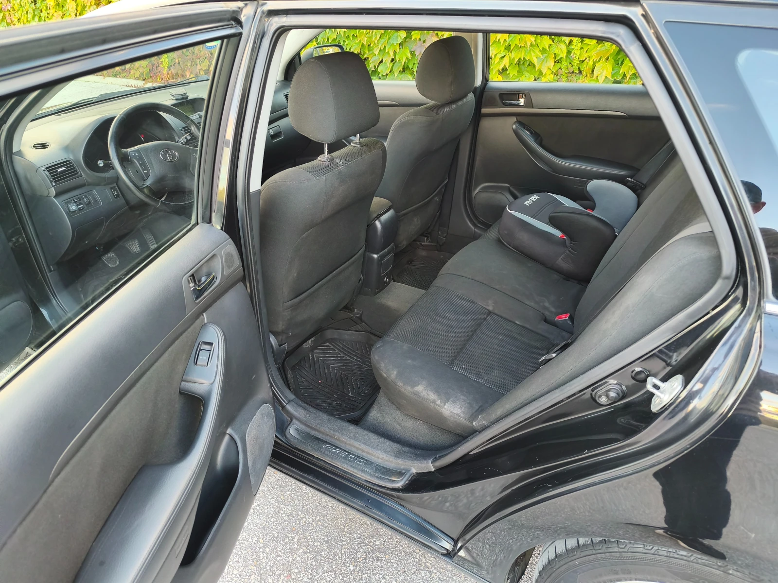 Toyota Avensis 1.8 VVT-i + LPG - изображение 10 | Auto.bg Toyota Avensis 1.8 VVT-i + LPG - изображение 10