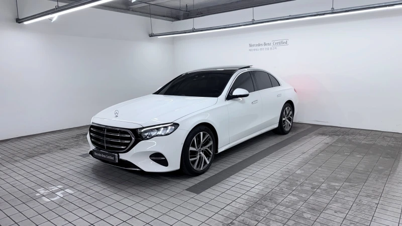 Mercedes-Benz E 220 4MATIC/ОБДУХВАНЕ/ПАНОРАМА/ДИСТРОНИК/360 - 44800 € / 87621.18 лв. - 72745031 1 | Car24.bg Mercedes-Benz E 220 4MATIC/ОБДУХВАНЕ/ПАНОРАМА/ДИСТРОНИК/360 - 44800 € / 87621.18 лв. - 72745031 1