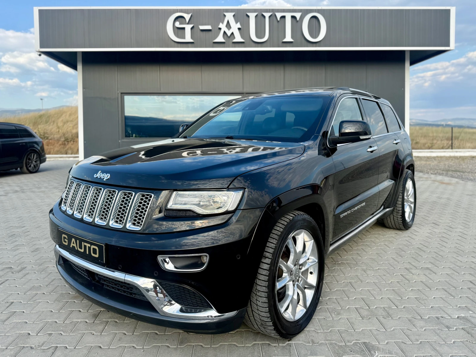Jeep Grand cherokee 3.0CRDI SUMMIT Собствен лизинг !!! | Auto.bg — изображение 1 Jeep Grand cherokee 3.0CRDI SUMMIT Собствен лизинг !!! | Auto.bg — изображение 1