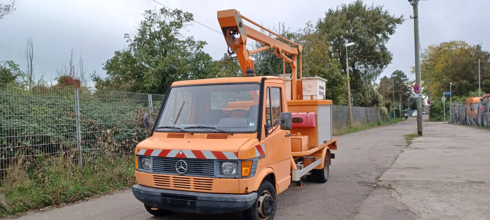 Автовишка Mercedes-Benz 410 - изображение 7 | Auto.bg Автовишка Mercedes-Benz 410 - изображение 7