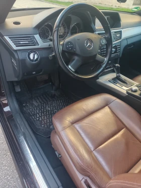 Mercedes-Benz E 220 Авангард, ксенон, кожа, автомат, Топ състояние! - 8199 € / 16035.85 лв. - 44511744 10 | Car24.bg Mercedes-Benz E 220 Авангард, ксенон, кожа, автомат, Топ състояние! - 8199 € / 16035.85 лв. - 44511744 10