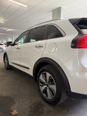 Kia Niro Plug in Hybrid - 14400 € / 28163.95 лв. - 80019664 7 | Car24.bg Kia Niro Plug in Hybrid - 14400 € / 28163.95 лв. - 80019664 7