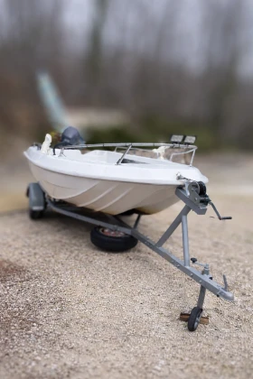 Лодка Angelo Molinari 410 MATR 827