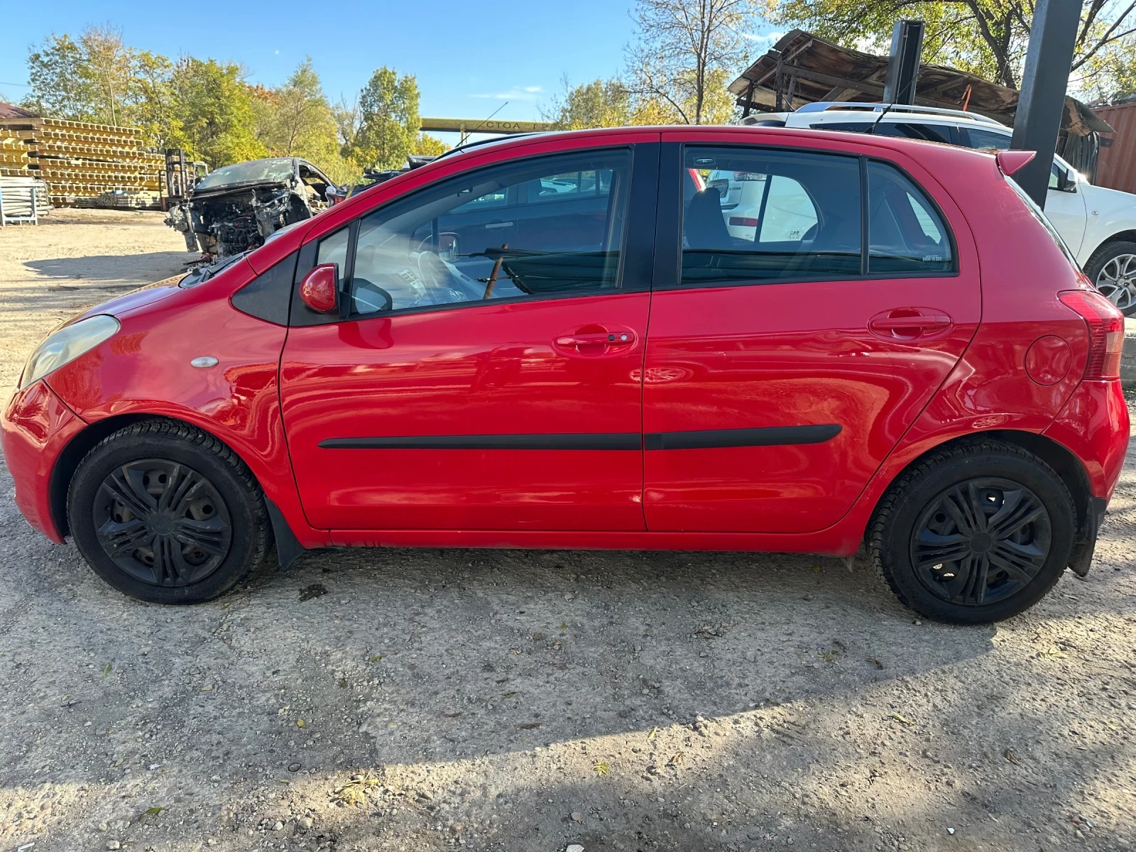 Toyota Yaris 1.3 бензин - изображение 6 | Auto.bg Toyota Yaris 1.3 бензин - изображение 6