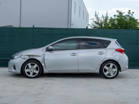 Toyota Auris Panorama - 4500 € / 8801.24 лв. - 38763476 5 | Car24.bg Toyota Auris Panorama - 4500 € / 8801.24 лв. - 38763476 5