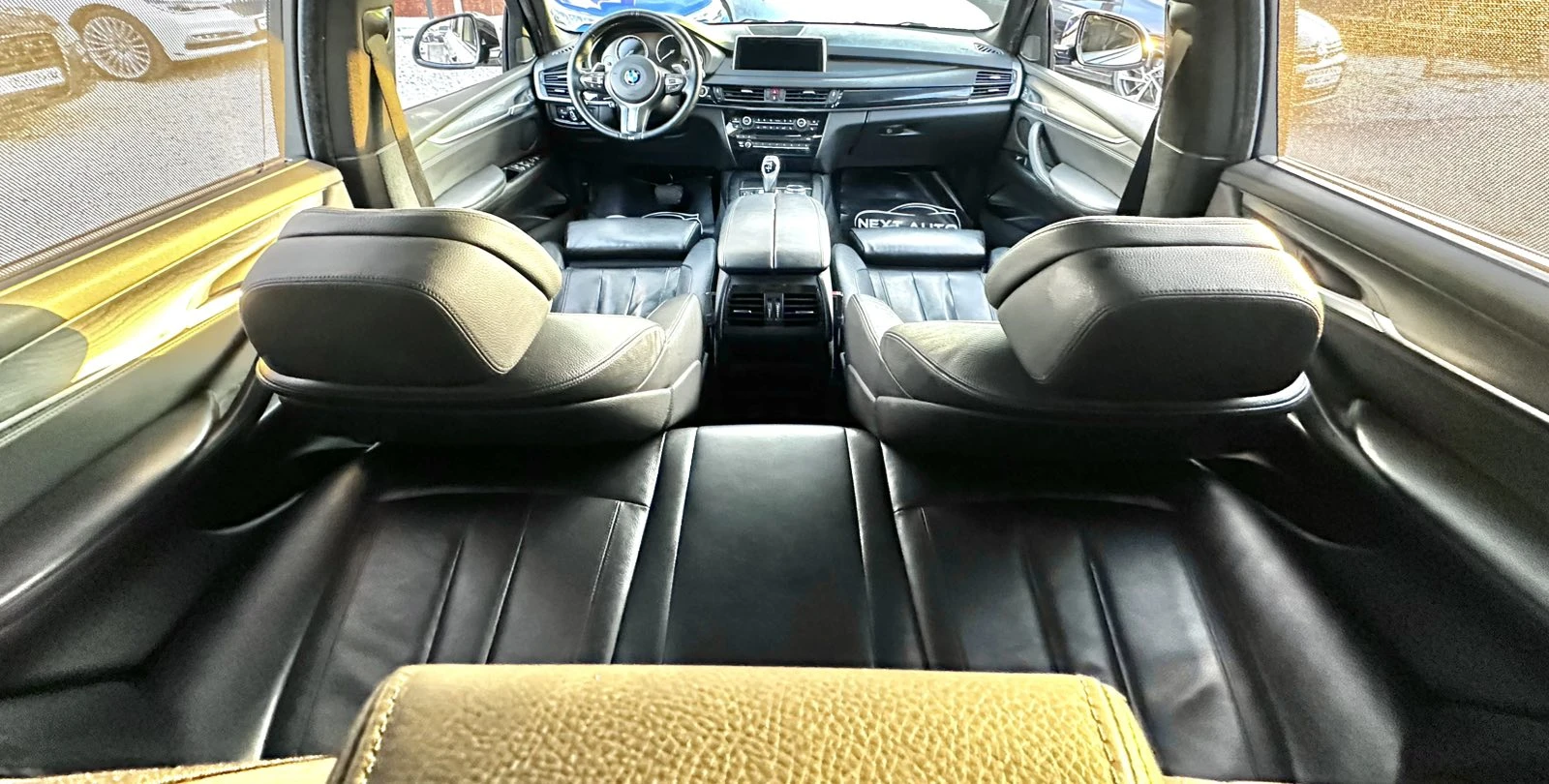 BMW X5M 50D 381HP HUD DISTRONIC BLIND SPOT LANE ASSIST - изображение 9 | Auto.bg BMW X5M 50D 381HP HUD DISTRONIC BLIND SPOT LANE ASSIST - изображение 9