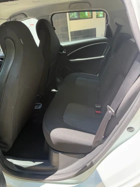 Renault Zoe Zoe 41 kw термо помпа - 8400 € / 16428.97 лв. - 93020480 12 | Car24.bg Renault Zoe Zoe 41 kw термо помпа - 8400 € / 16428.97 лв. - 93020480 12