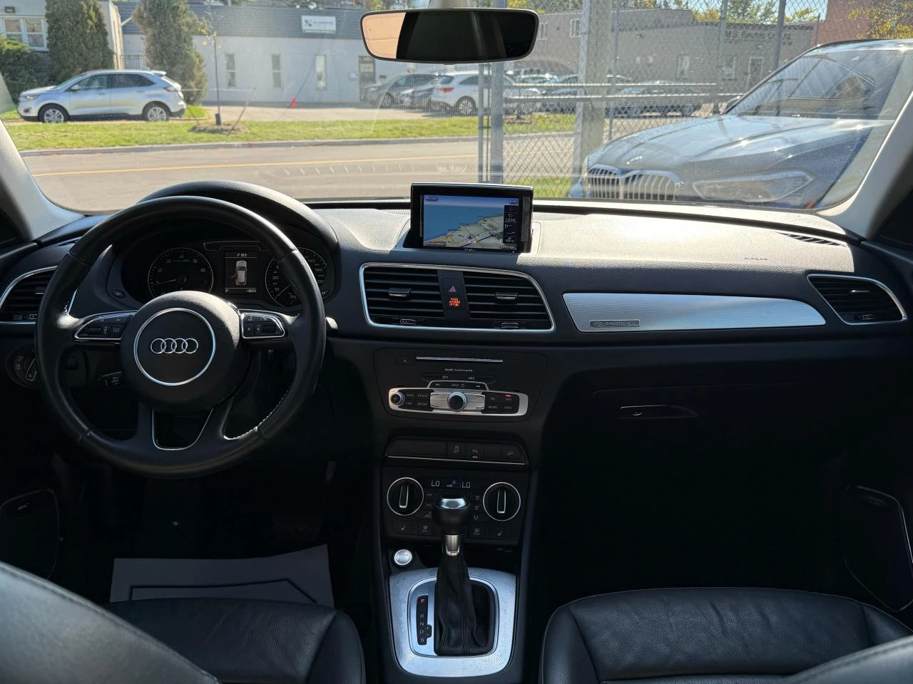 Audi Q3 2.0 TFSI Quattro / Technik / S-Line / PANO - изображение 9 | Auto.bg Audi Q3 2.0 TFSI Quattro / Technik / S-Line / PANO - изображение 9