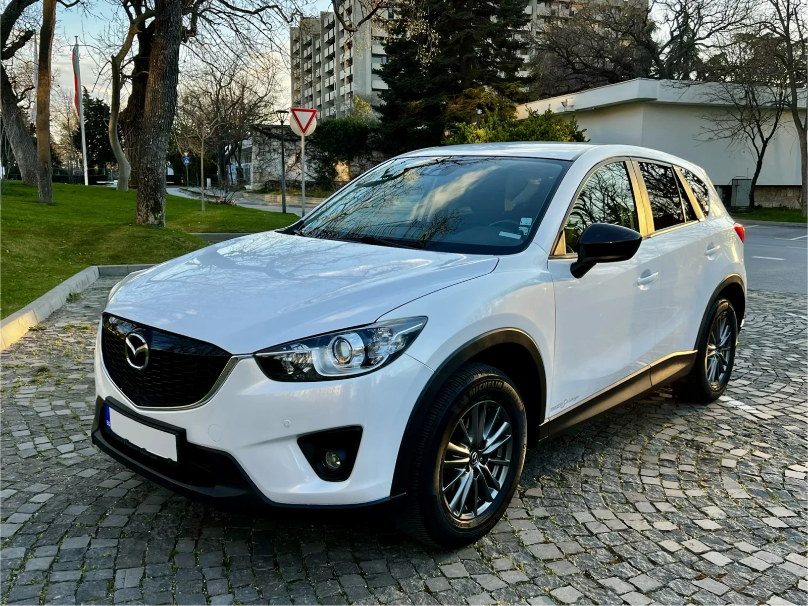 Mazda CX-5 2.2d SkyActive 4x4 EURO 6 | Auto.bg — изображение 1 Mazda CX-5 2.2d SkyActive 4x4 EURO 6 | Auto.bg — изображение 1