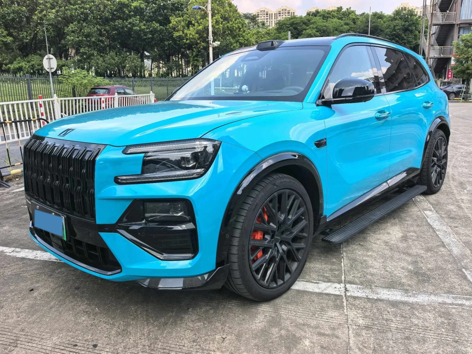 Zeekr Luxury 8X 2.0T 70kWh battery 1400PS | Auto.bg — изображение 1 Zeekr Luxury 8X 2.0T 70kWh battery 1400PS | Auto.bg — изображение 1