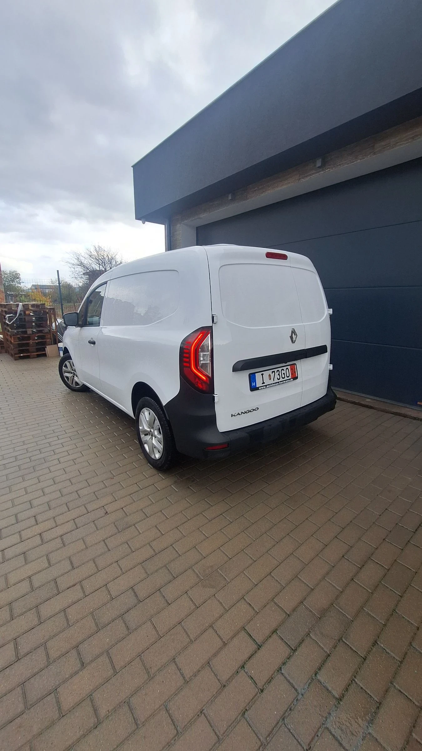 Renault Kangoo 1, 5dci 116ps - изображение 3 | Auto.bg Renault Kangoo 1, 5dci 116ps - изображение 3