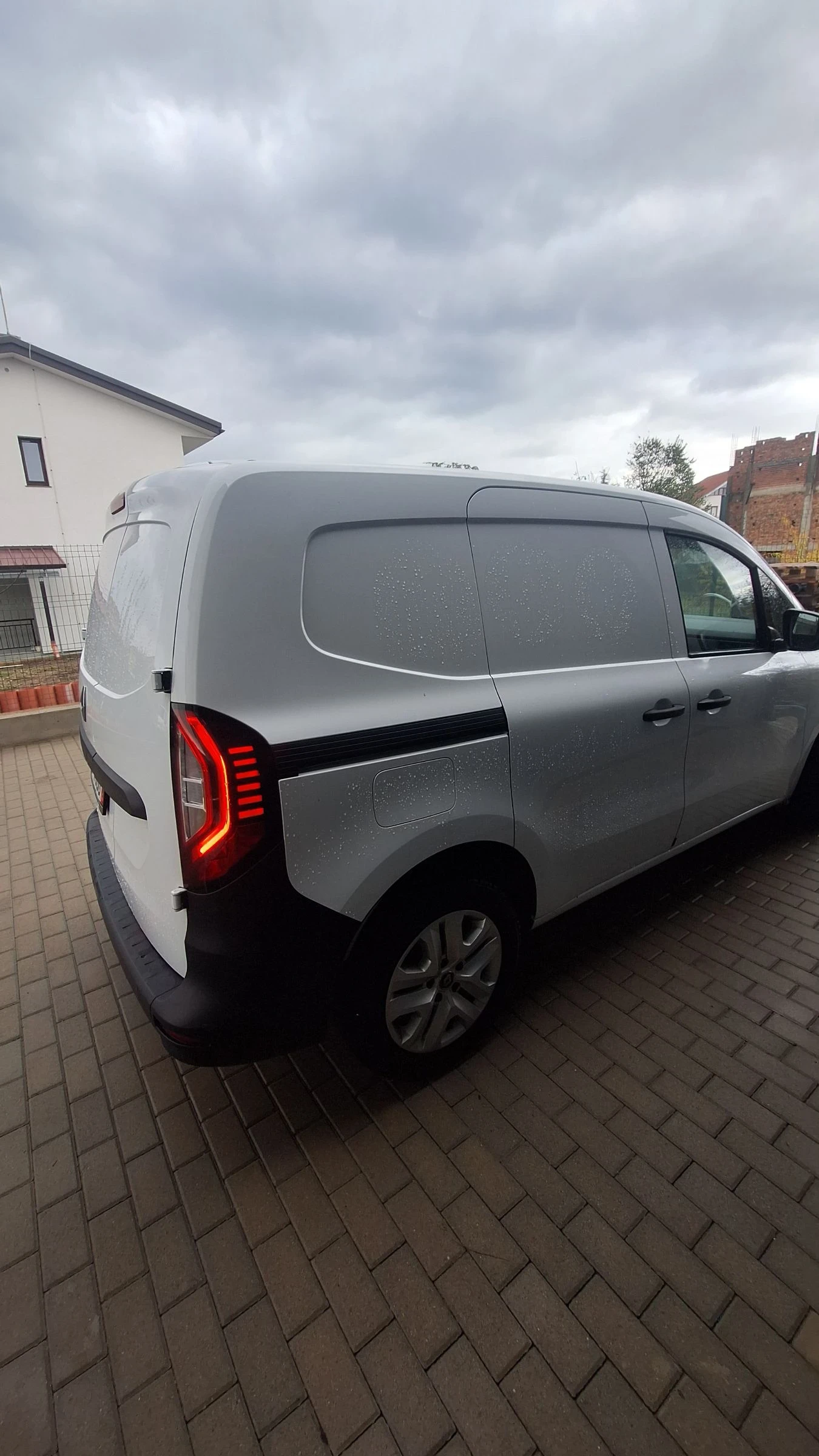 Renault Kangoo 1, 5dci 116ps - изображение 4 | Auto.bg Renault Kangoo 1, 5dci 116ps - изображение 4