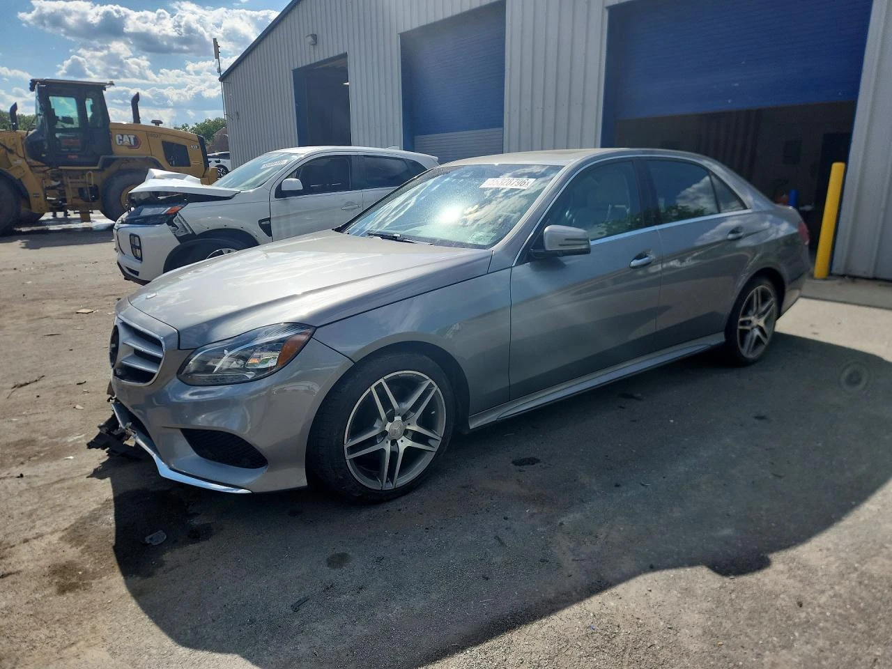 Mercedes-Benz E 350 ВИДЕО НА АВТОМОБИЛА | Auto.bg — изображение 1 Mercedes-Benz E 350 ВИДЕО НА АВТОМОБИЛА | Auto.bg — изображение 1