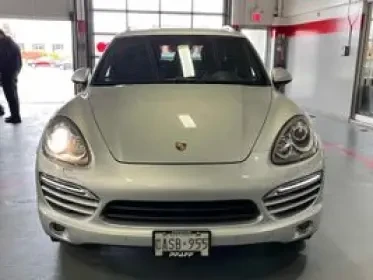 Porsche Cayenne CARFAX АВТО КРЕДИТ  - изображение 4 | Auto.bg Porsche Cayenne CARFAX АВТО КРЕДИТ  - изображение 4