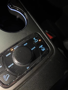 Jeep Grand cherokee Overland 5.7 hemi LPG - 29500 € - 58908318 9 | Car24.bg Jeep Grand cherokee Overland 5.7 hemi LPG - 29500 € - 58908318 9