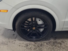 Porsche Cayenne * Turbo AWD * CARFAX * ОПЦИЯ ЗА ФИНАНСИРАНЕ * | Auto.bg — изображение 7 Porsche Cayenne * Turbo AWD * CARFAX * ОПЦИЯ ЗА ФИНАНСИРАНЕ * | Auto.bg — изображение 7