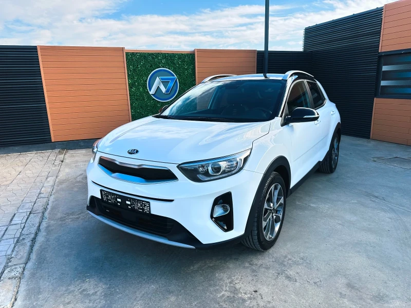 Kia Stonic 1.4 GPL/Navi/Keyless/Камера - 13600 € - 63342972 1 | Car24.bg Kia Stonic 1.4 GPL/Navi/Keyless/Камера - 13600 € - 63342972 1
