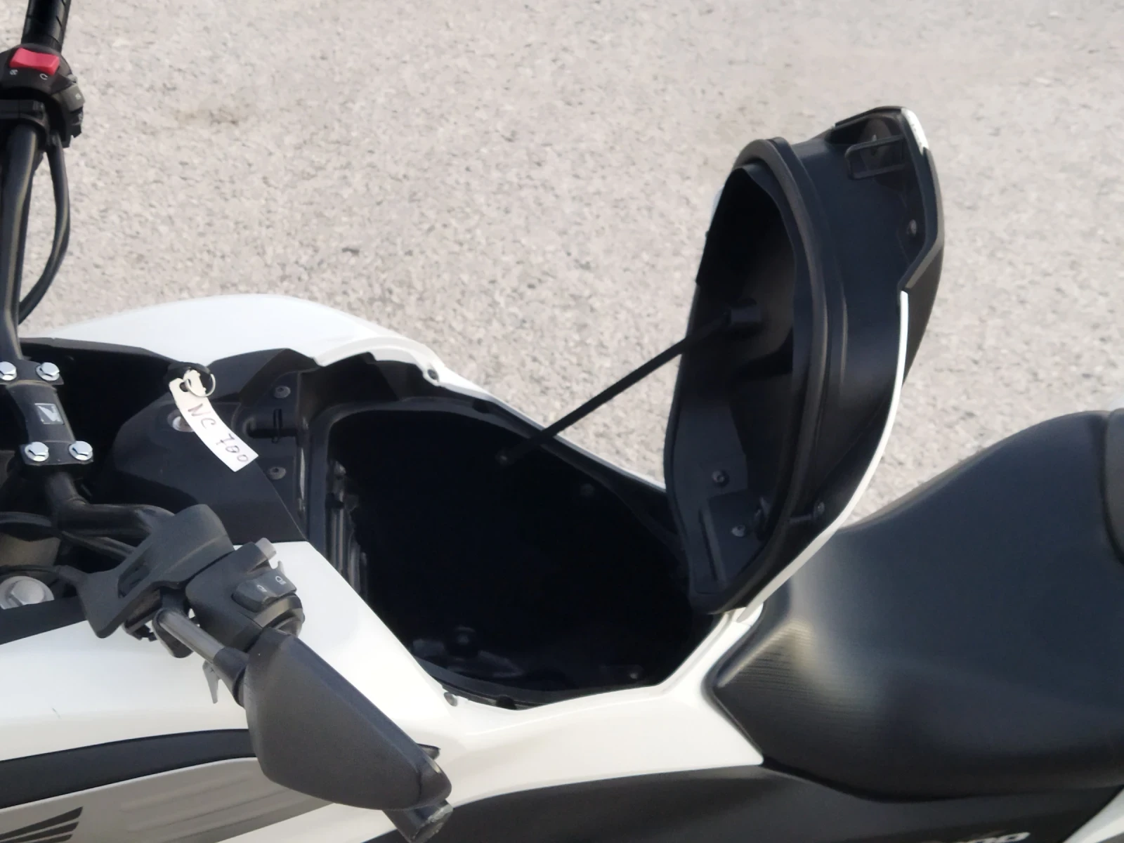 Honda Nc 700 / 13 000км - изображение 8 | Auto.bg Honda Nc 700 / 13 000км - изображение 8