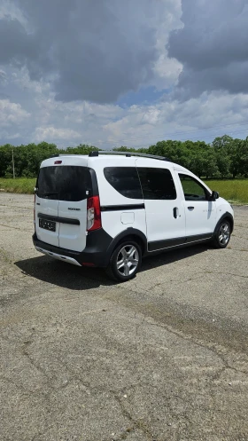 Dacia Dokker 1.6 SCe / Фабрична Газ - 11300 € / 22100.88 лв. - 31676374 4 | Car24.bg Dacia Dokker 1.6 SCe / Фабрична Газ - 11300 € / 22100.88 лв. - 31676374 4