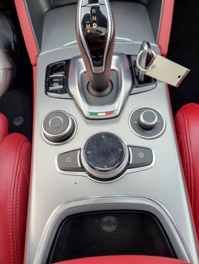 Alfa Romeo Stelvio 2021 Q4* TI* AWD* DIS* SPORT PK* PANO* КРАЙНА ЦЕНА | Auto.bg — изображение 14 Alfa Romeo Stelvio 2021 Q4* TI* AWD* DIS* SPORT PK* PANO* КРАЙНА ЦЕНА | Auto.bg — изображение 14