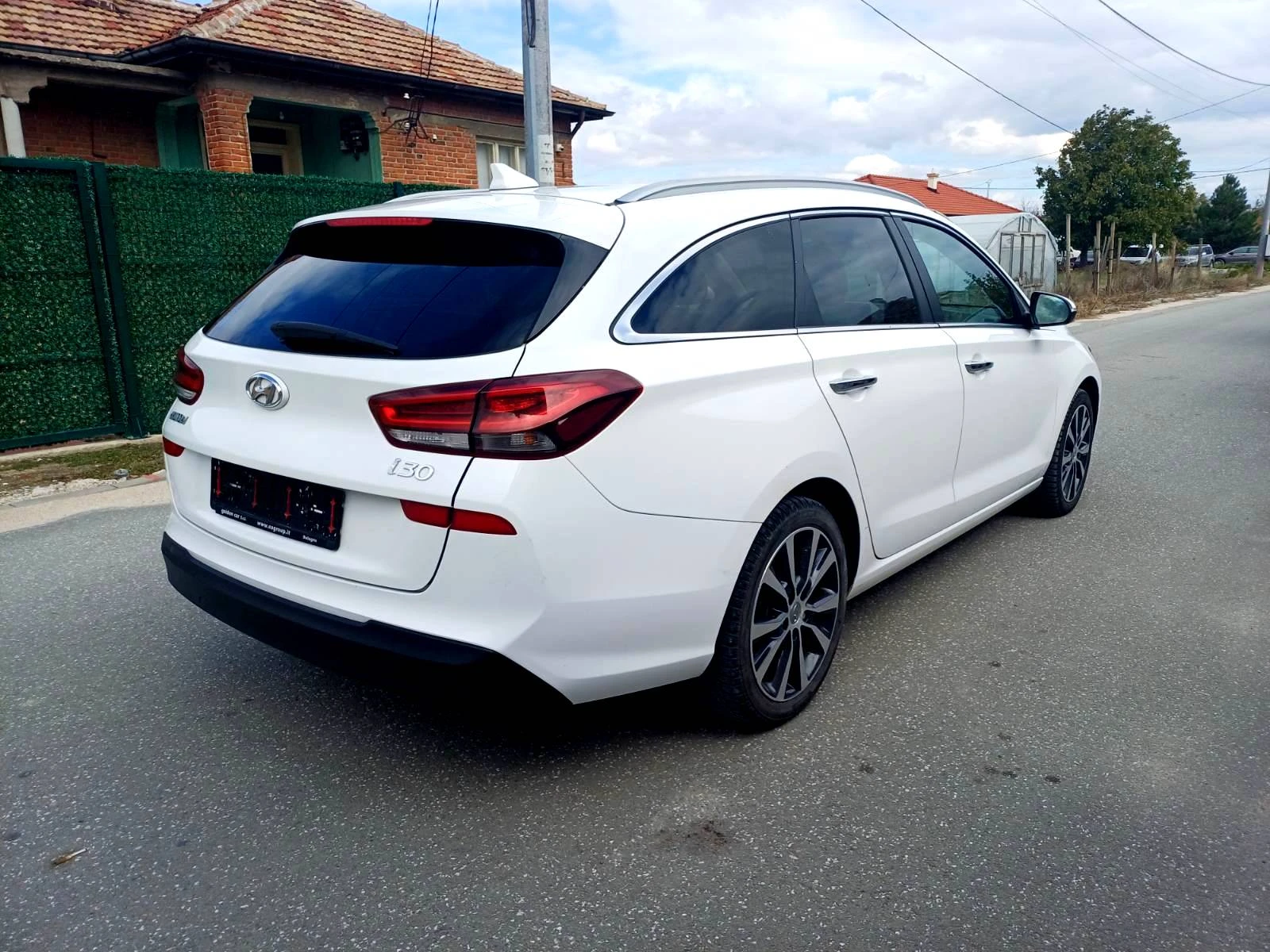 Hyundai I30  1.6 CRDi -FULL - изображение 7 | Auto.bg Hyundai I30  1.6 CRDi -FULL - изображение 7