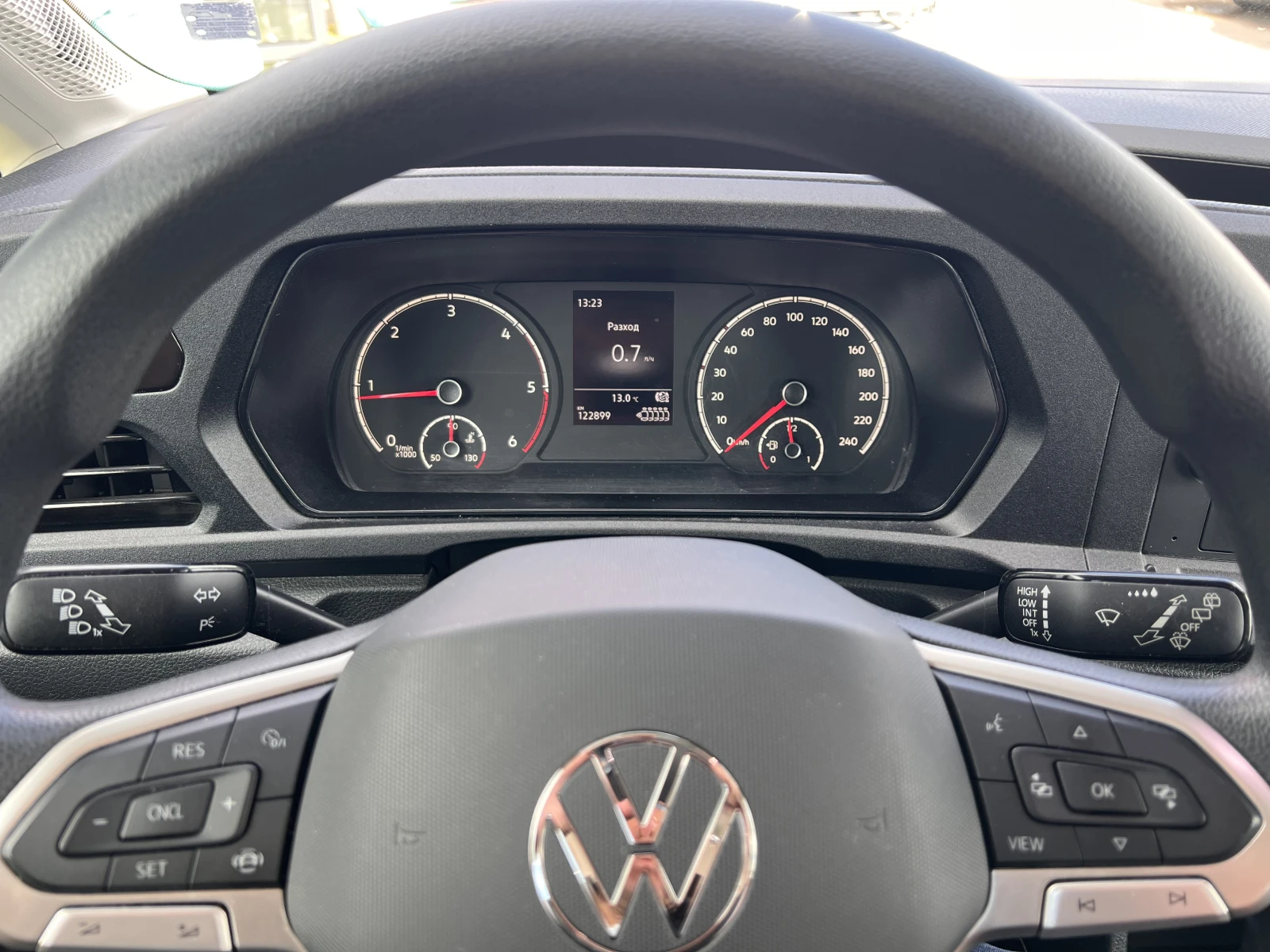 VW Caddy Life/2.0TDI/102k.c./6MT/6+ 1/ГАРАНЦИЯ - изображение 8 | Auto.bg VW Caddy Life/2.0TDI/102k.c./6MT/6+ 1/ГАРАНЦИЯ - изображение 8