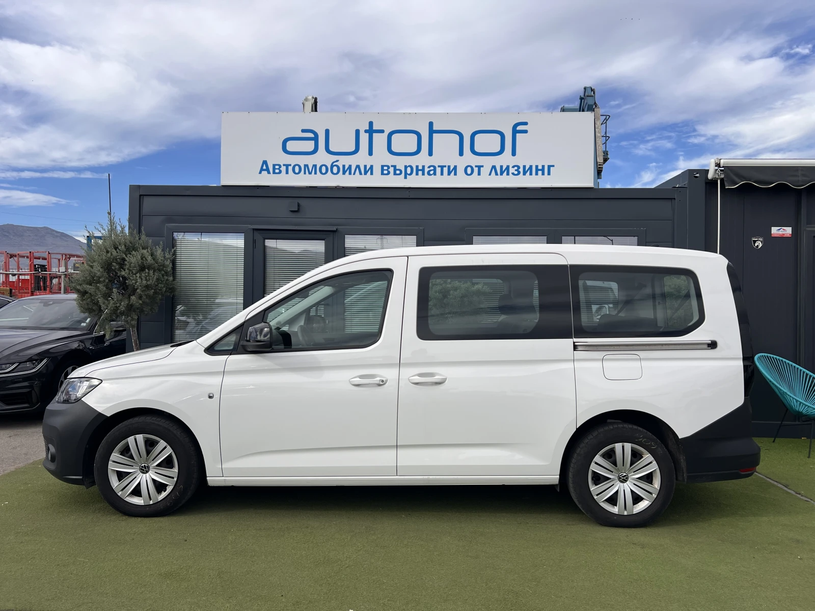 VW Caddy Life/2.0TDI/102k.c./6MT/6+ 1/ГАРАНЦИЯ - изображение 2 | Auto.bg VW Caddy Life/2.0TDI/102k.c./6MT/6+ 1/ГАРАНЦИЯ - изображение 2