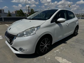 Снимка Peugeot 208