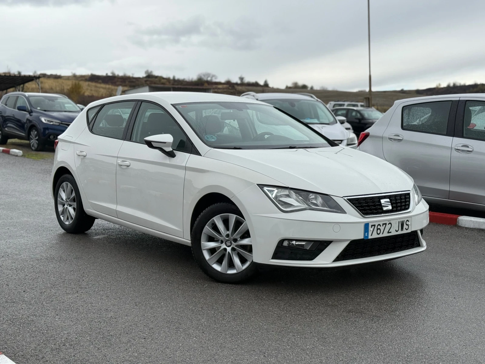 Seat Leon 1.6 TDI 115 кс. LED/FACELIFT - изображение 3 | Auto.bg Seat Leon 1.6 TDI 115 кс. LED/FACELIFT - изображение 3