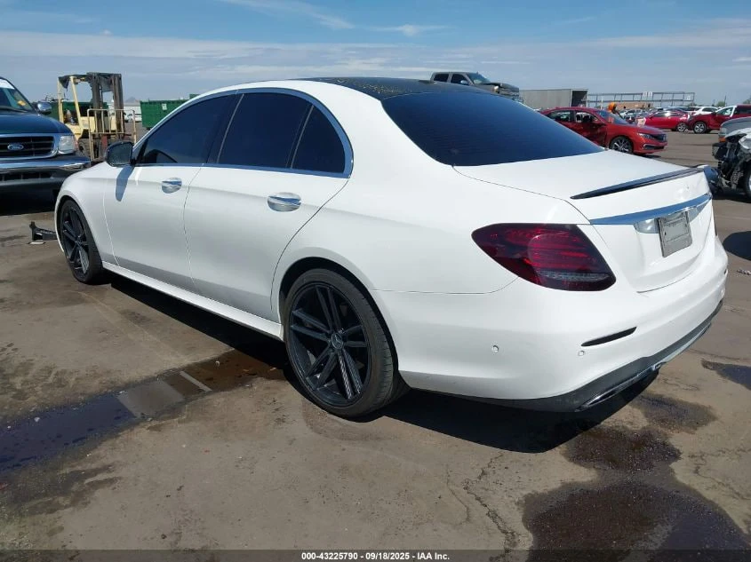 Mercedes-Benz E 300 * АВТО КРЕДИТ* ЦЕНА ДО БГ * Сервизна история *  - изображение 6 | Auto.bg Mercedes-Benz E 300 * АВТО КРЕДИТ* ЦЕНА ДО БГ * Сервизна история *  - изображение 6