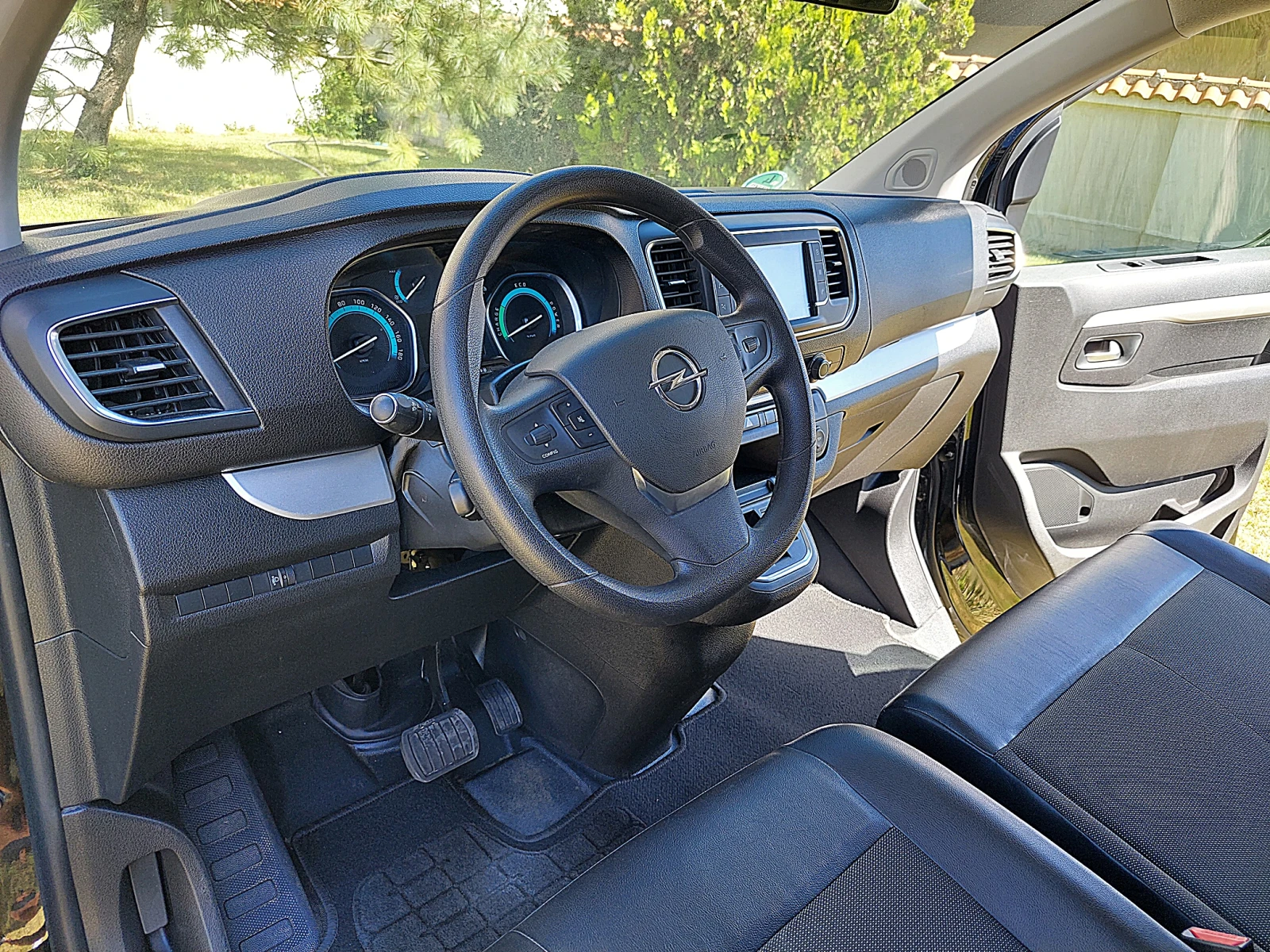 Peugeot Expert 75 kW/h Big Battery - изображение 9 | Auto.bg Peugeot Expert 75 kW/h Big Battery - изображение 9