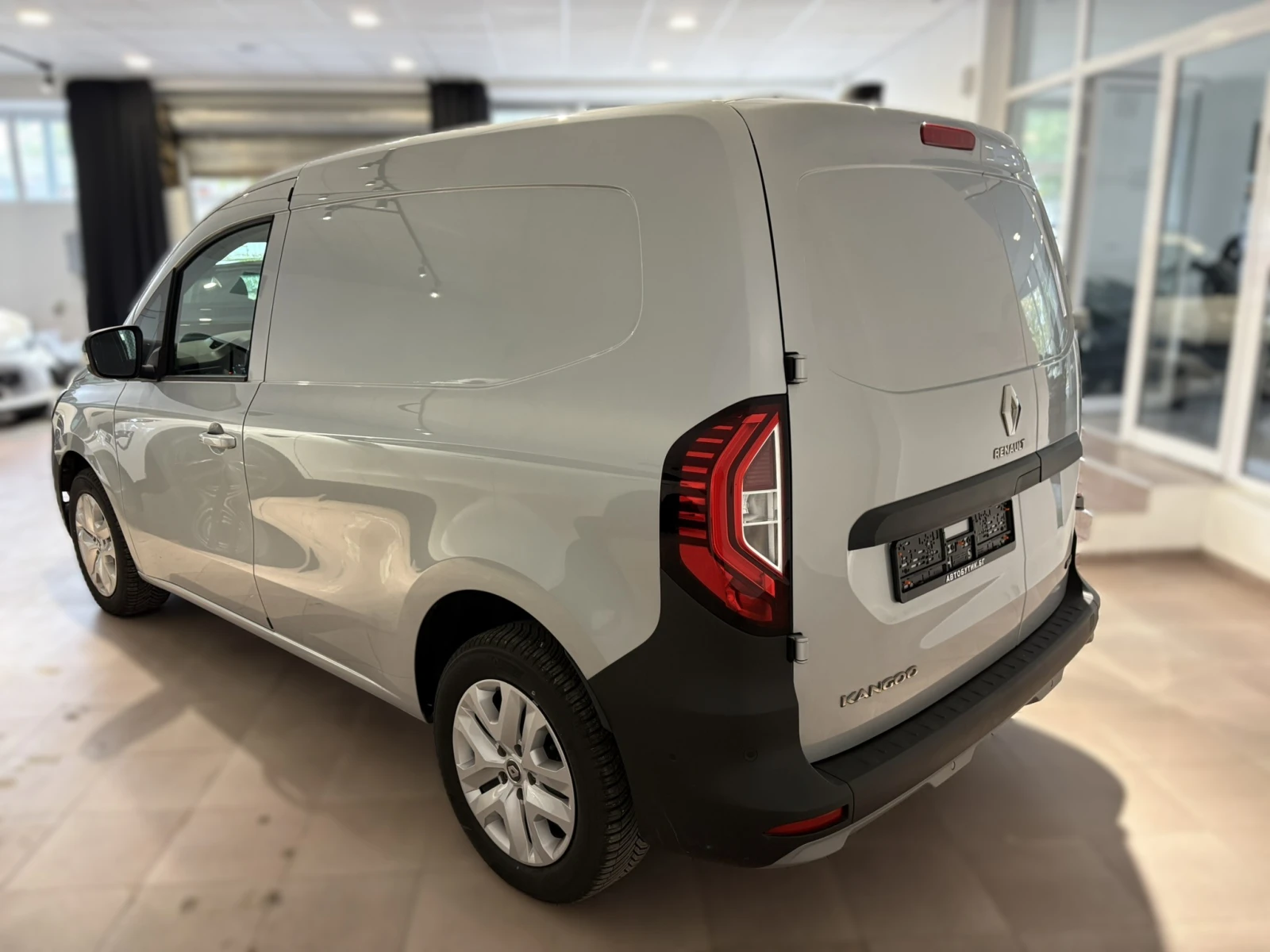 Renault Kangoo E-TECH Advance L1 - изображение 5 | Auto.bg Renault Kangoo E-TECH Advance L1 - изображение 5