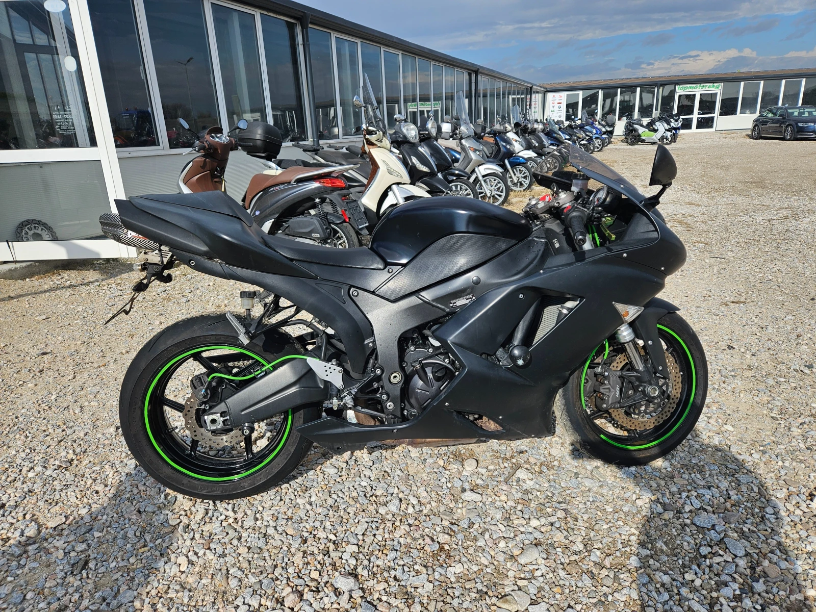 Kawasaki Zxr Лизинг Бартер - изображение 6 | Auto.bg Kawasaki Zxr Лизинг Бартер - изображение 6
