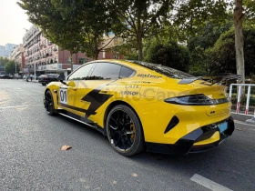 Xiaomi SU7 ULTRA| CARBON DETAILS| 1547К.С.| ЦЕНА ДО БЪЛГАРИЯ| | Auto.bg — изображение 5 Xiaomi SU7 ULTRA| CARBON DETAILS| 1547К.С.| ЦЕНА ДО БЪЛГАРИЯ| | Auto.bg — изображение 5
