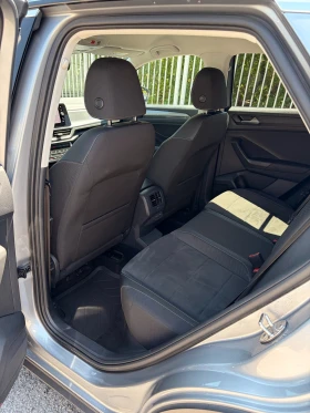 VW T-Roc 2.0 TSI 4Motion DSG Гаранционен - 26999 € / 52805.45 лв. - 30822929 11 | Car24.bg VW T-Roc 2.0 TSI 4Motion DSG Гаранционен - 26999 € / 52805.45 лв. - 30822929 11