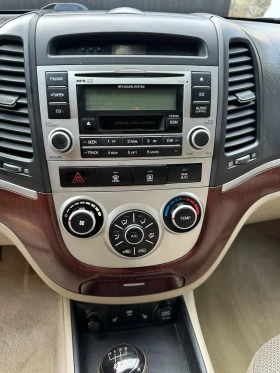 Hyundai Santa fe - 4500 € / 8801.24 лв. - 81383637 8 | Car24.bg Hyundai Santa fe - 4500 € / 8801.24 лв. - 81383637 8