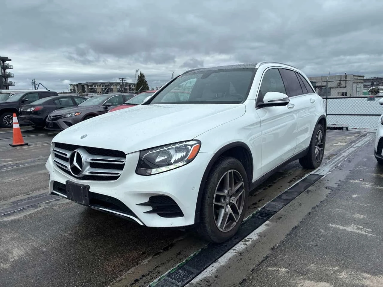 Mercedes-Benz GLC 300 * CARFAX * ПРЕДСТАВИТЕЛСТВО * ПАНО * ПОДГРЕВ * | Auto.bg — изображение 1 Mercedes-Benz GLC 300 * CARFAX * ПРЕДСТАВИТЕЛСТВО * ПАНО * ПОДГРЕВ * | Auto.bg — изображение 1