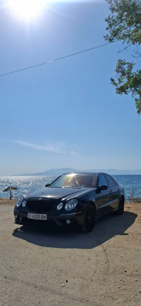 Mercedes-Benz E 320