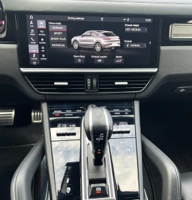 Porsche Cayenne TURBO / COUPE / SPORT CHRONO / PANO / HUD / BOSE / | Auto.bg — изображение 11 Porsche Cayenne TURBO / COUPE / SPORT CHRONO / PANO / HUD / BOSE / | Auto.bg — изображение 11