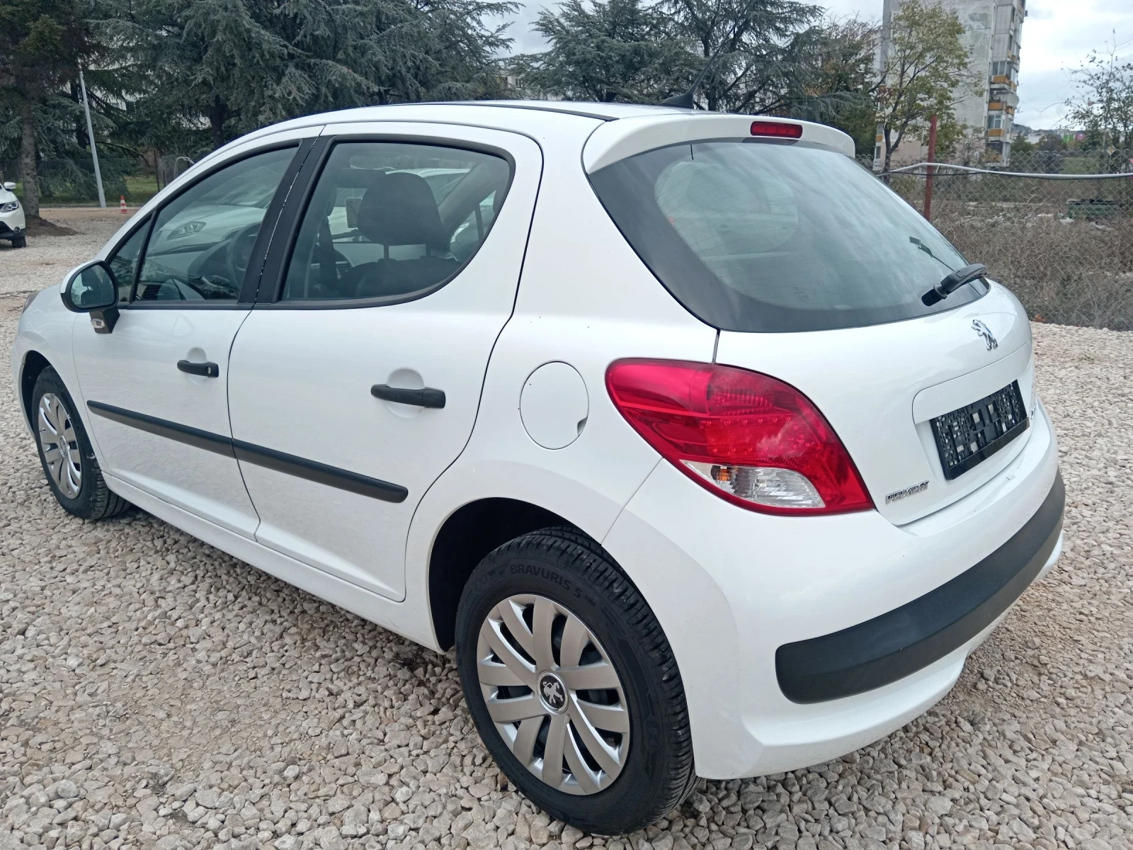 Peugeot 207 1.4i - 73К.С. - изображение 7 | Auto.bg Peugeot 207 1.4i - 73К.С. - изображение 7