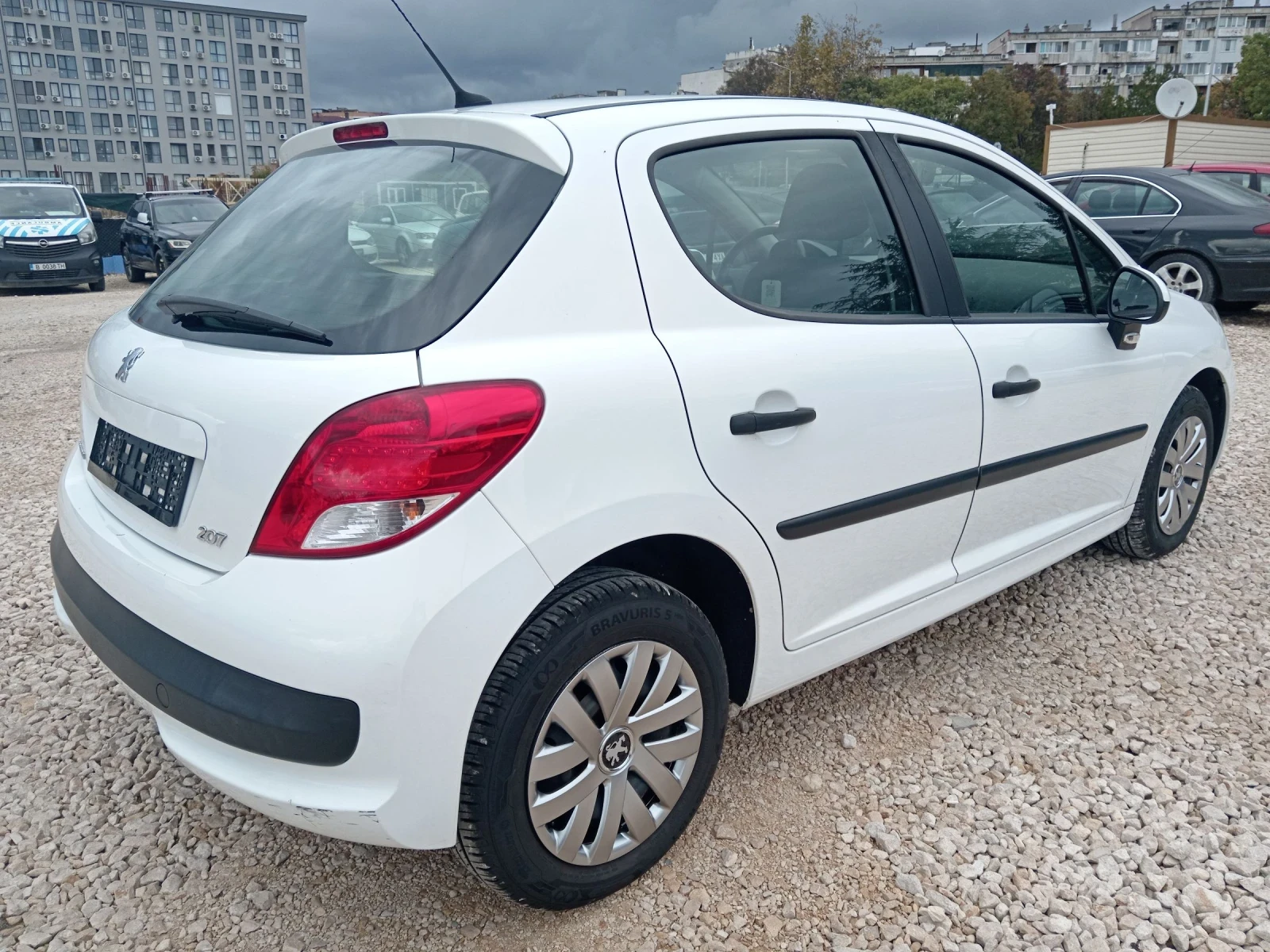 Peugeot 207 1.4i - 73К.С. - изображение 6 | Auto.bg Peugeot 207 1.4i - 73К.С. - изображение 6